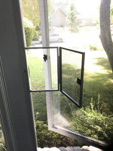 Window Screens With Wickets