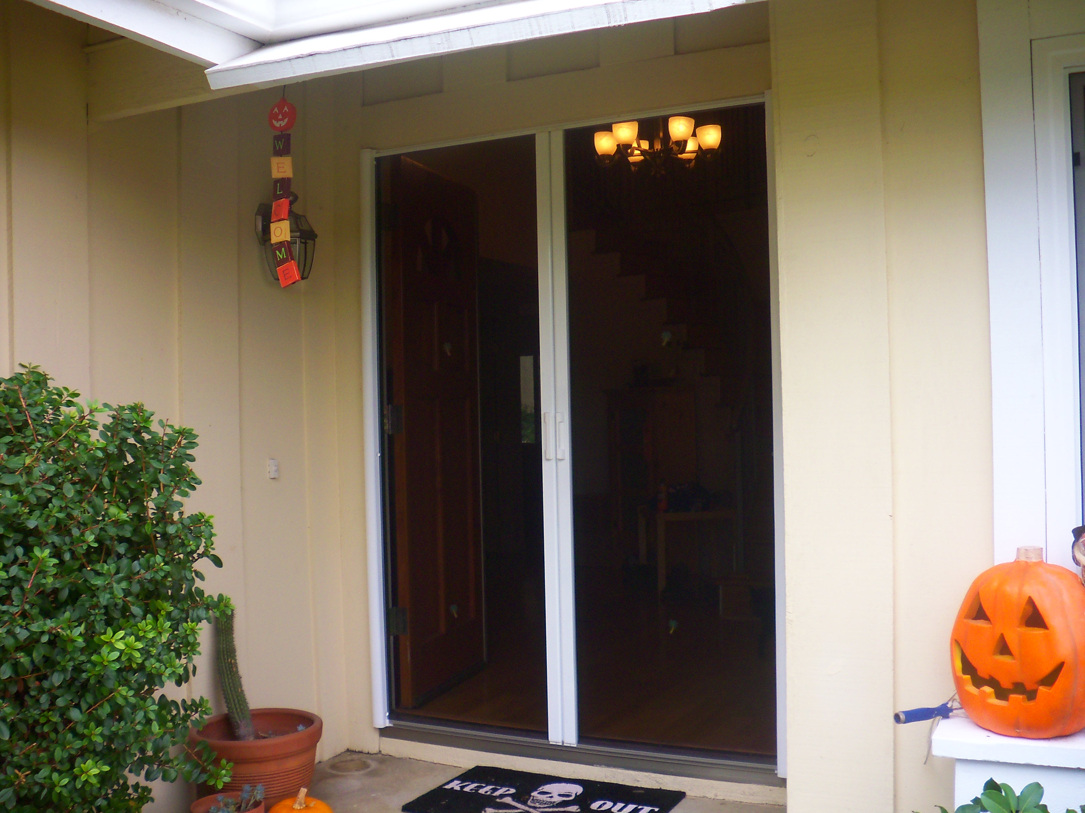 Retractable Screens in Sherman Oaks Retractable Doors