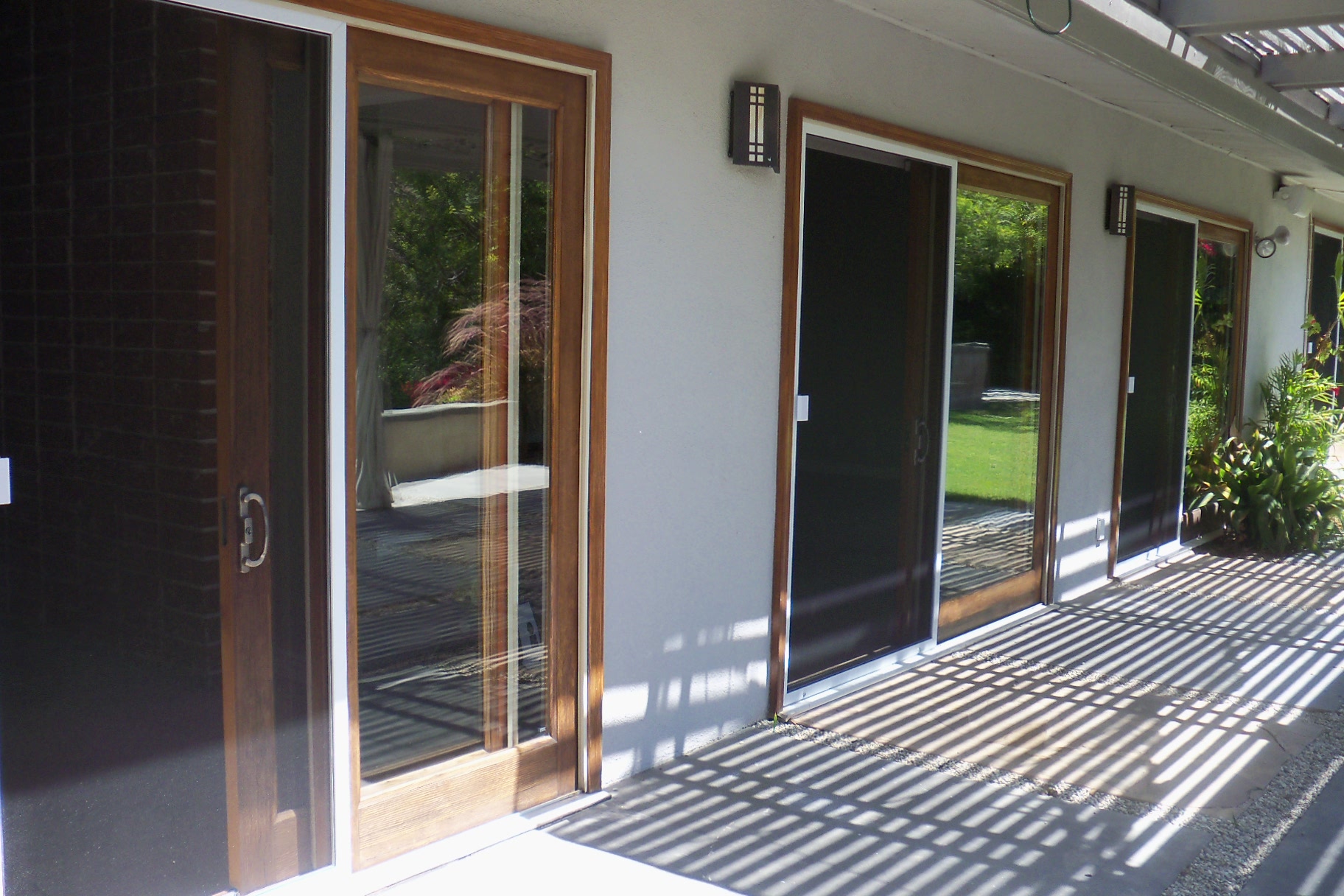 Extruded heavy duty Screen Door in Studio City Retractable Doors